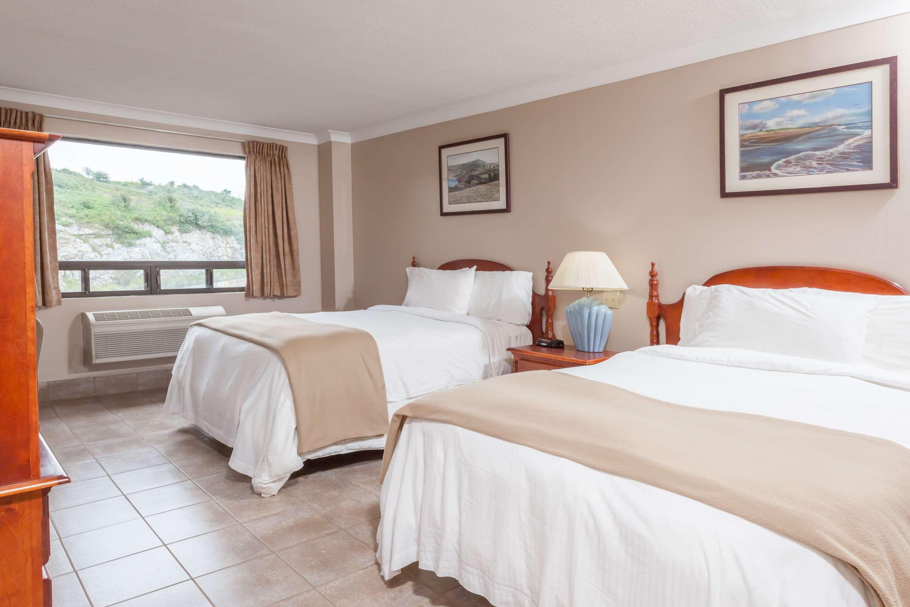 Отель Crowne Plaza Saint John Harbour View By Ihg Экстерьер фото