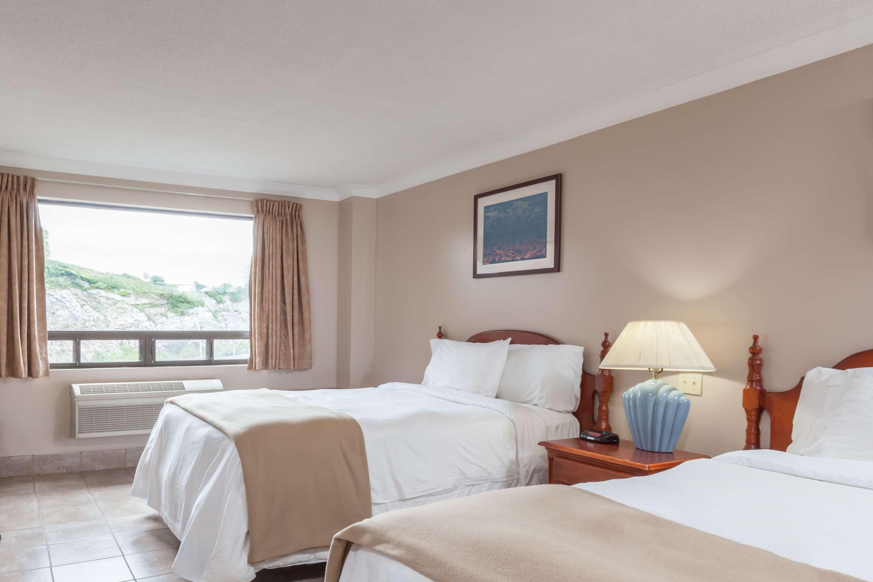 Отель Crowne Plaza Saint John Harbour View By Ihg Экстерьер фото