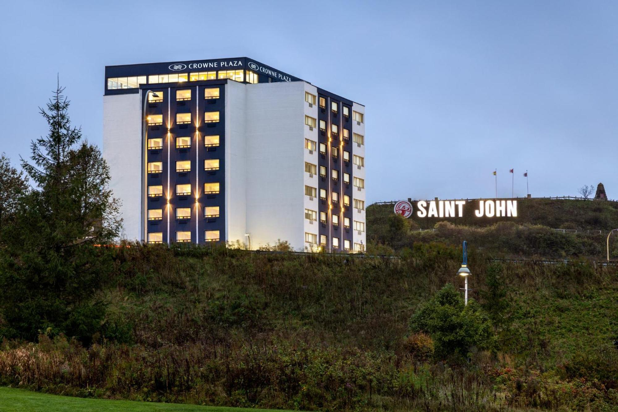 Отель Crowne Plaza Saint John Harbour View By Ihg Экстерьер фото